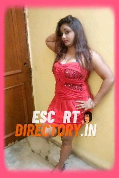 Nidhi, 22, offering Intimate Kissing in Lucknow